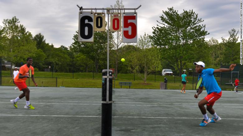 欢呼声直冲 欢呼声直冲