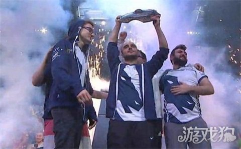 在接下来的 在接下来的